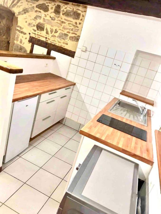 Appartement De Charme Dans Le Quartier Historique Тюл Екстериор снимка