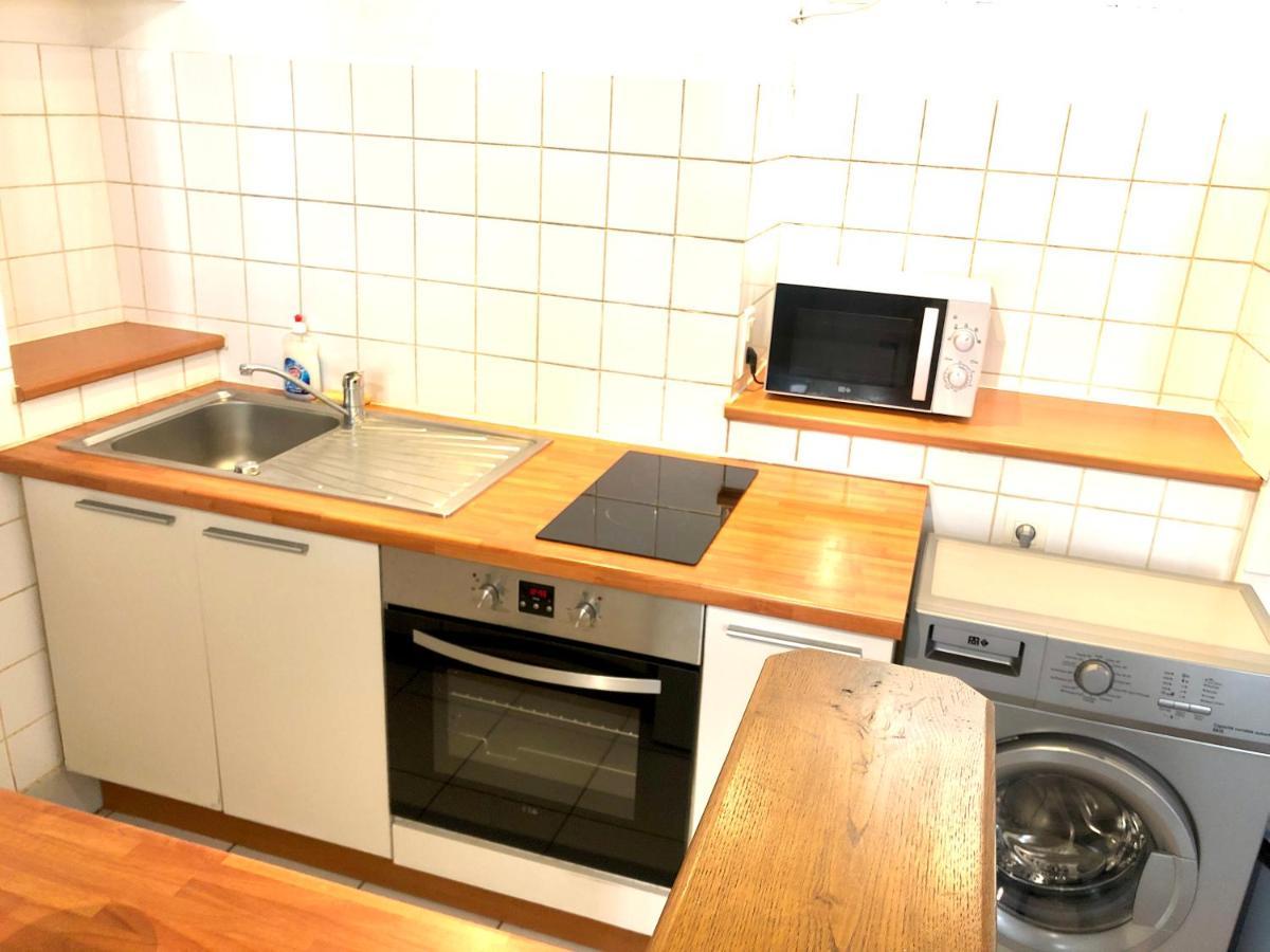 Appartement De Charme Dans Le Quartier Historique Тюл Екстериор снимка