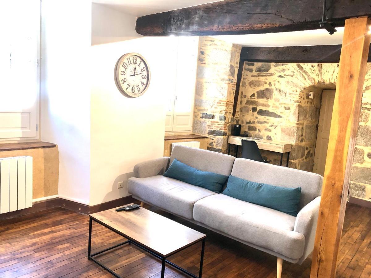 Appartement De Charme Dans Le Quartier Historique Тюл Екстериор снимка