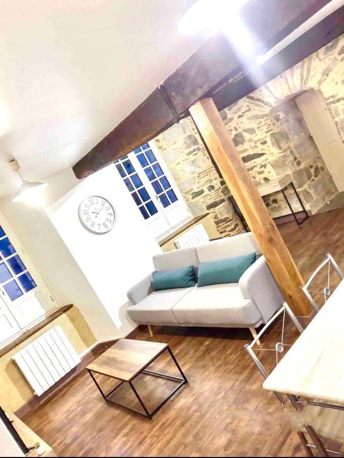 Appartement De Charme Dans Le Quartier Historique Тюл Екстериор снимка