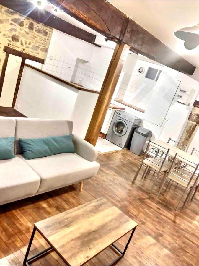 Appartement De Charme Dans Le Quartier Historique Тюл Екстериор снимка